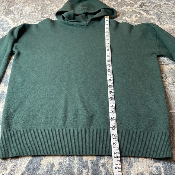 ZARA Green Hooded Sweater - Picture 2 of 4